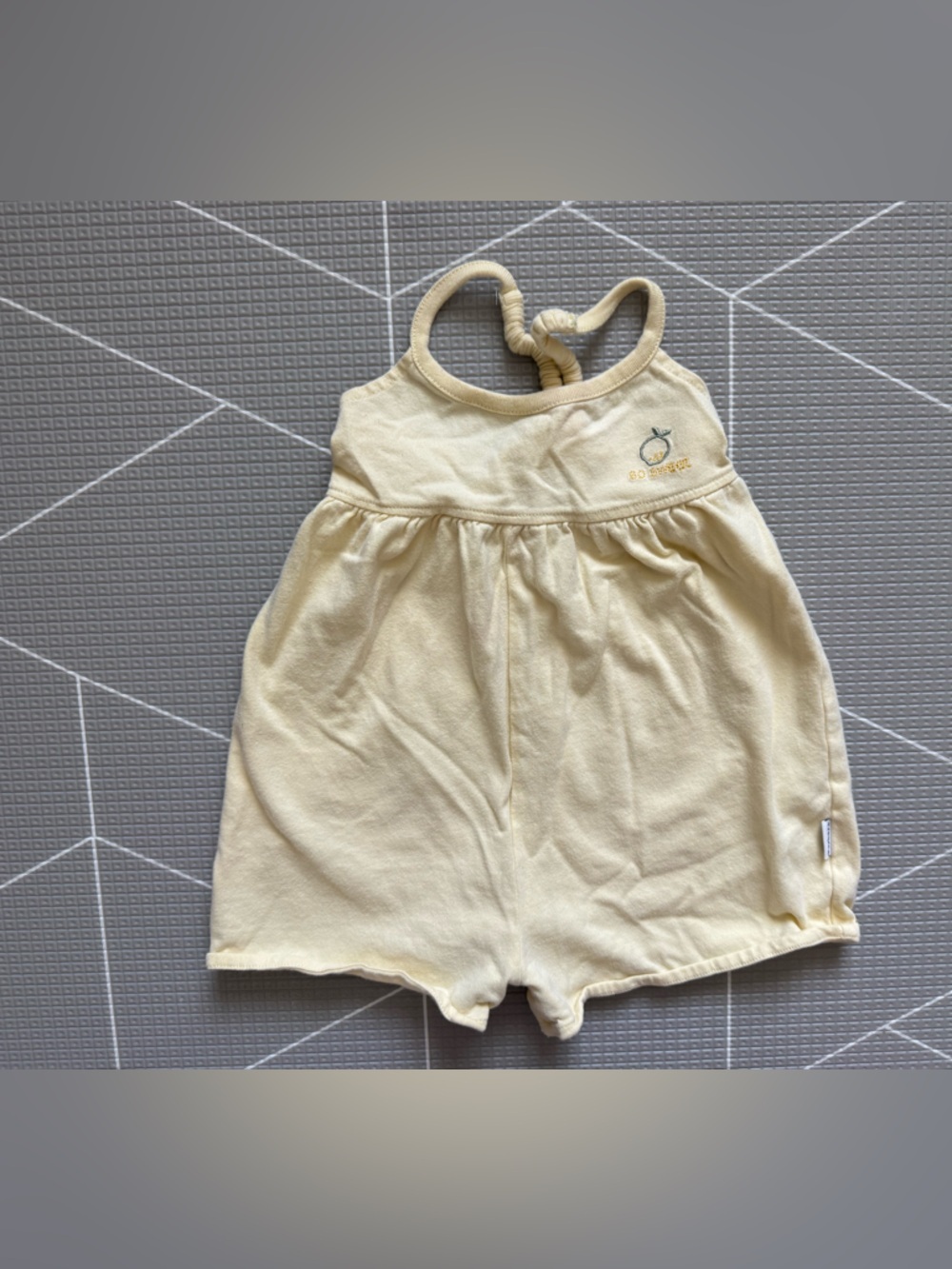 Gerber|Baby girl Yellow sleeveless bubble Romper w LEMON Fruit Accent•••18M,boho